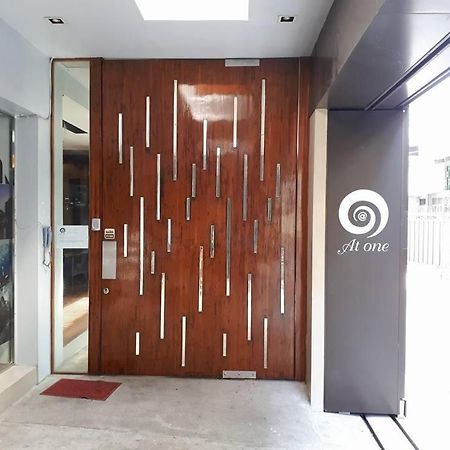 华南蓬1号酒店 曼谷 外观 照片